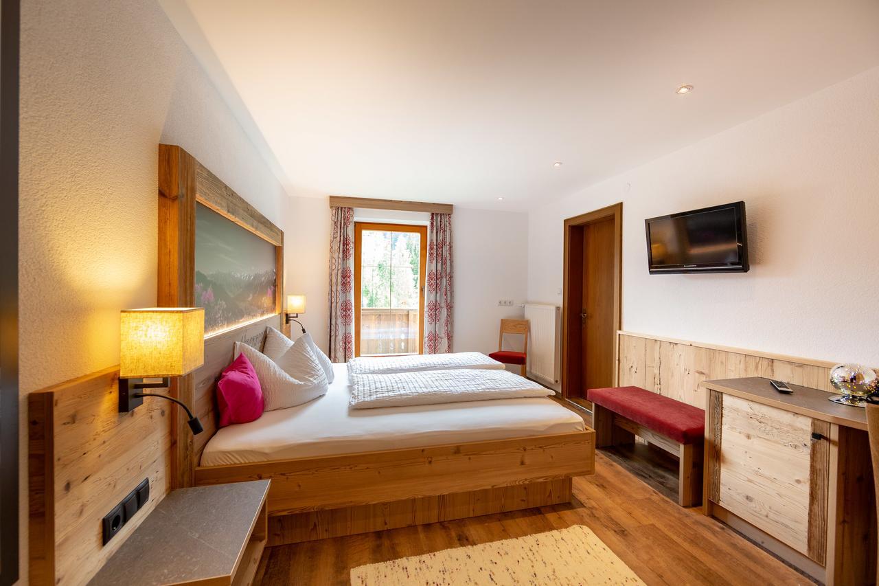 Pension Alpenrose Serfaus Exterior photo
