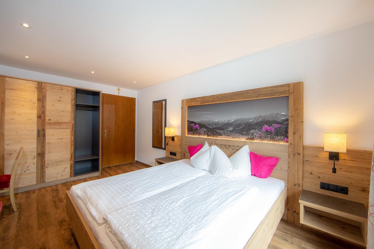 Pension Alpenrose Serfaus Exterior photo